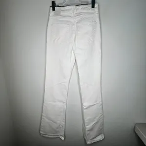 Zara Flare Fit Jeans Size 4 NWT thumbnail 3