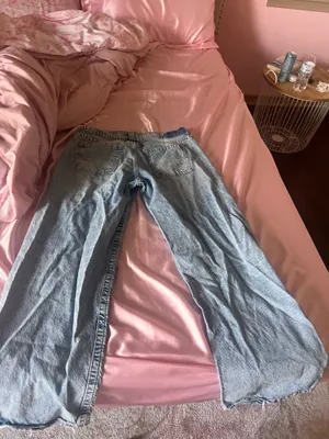 BDG Low-Rise Kayla Straight Leg Jeans thumbnail 3