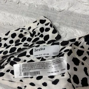 Bershka Black White Spot Satin Backless Halter Top Exposed Back Sz M Party Beach thumbnail 6