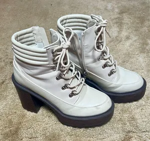 JustFab White boots thumbnail 3