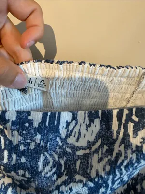 Abercrombie & Fitch Navy and White Printed Cami Crop Top thumbnail 4