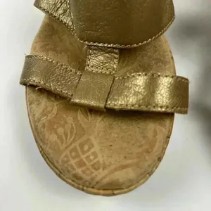 B.o.c Women's Bronze Leather Cork Wedge‎ Sandals Size 8 Strappy Casual thumbnail 3