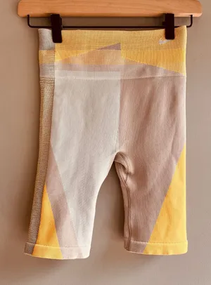 Nike Icon Clash Women's Seamless 8" Training Bike Shorts Colorblock Size Small thumbnail 1