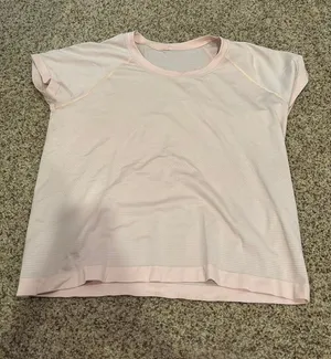 Lululemon shirt thumbnail 1