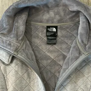 North Face Quilted Jacket thumbnail 4
