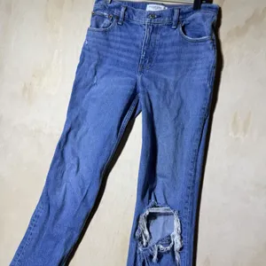 Abercrombie & Fitch 90s Straight Jeans Womens 28 6R Low Rise Distressed Blue thumbnail 2