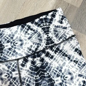 Victoria’s Secret Sport Tie Dye‎ Crop High Waist Leggings Black White Large thumbnail 5
