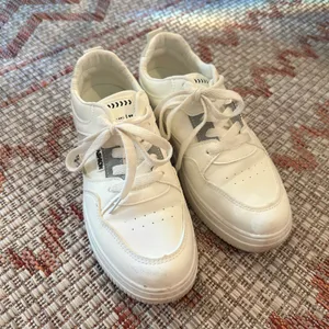 Women's White Gray Platform Chunky Athletic Fashion‎ Sneaker Shoes, Size 7 thumbnail 3
