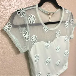 Kirra Daisy Mesh Crop Top thumbnail 3