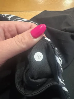 Lululemon Size 10 Athletic Leggings with Patterned Waistband thumbnail 3