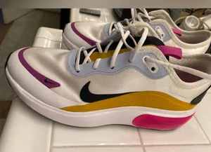Nike Women's White and Pink Sneakers thumbnail 1