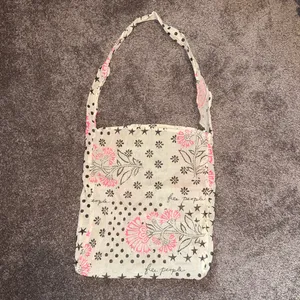 FREE PEOPLE small tote bag ✨ thumbnail 2