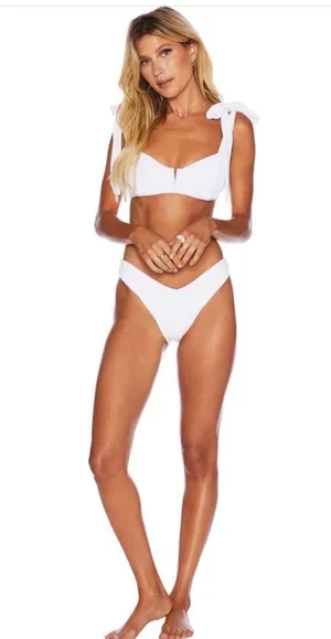 Beach Riot Blair Underwire Bikini Top, White, Small, $118 thumbnail 3