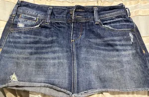 X2 Y2K Denim Micro Mini Skirt – Size 2 – Back Zipper Pockets – Frayed Hem thumbnail 4