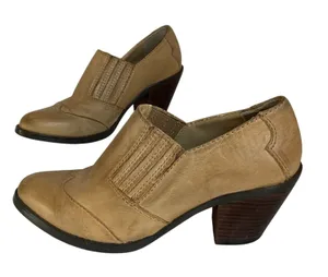 Tan Leather Western Ankle Boots Size 7 Block Heel Boho Fall Booties Pointed Toe thumbnail 1