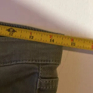 Free people busted knee women’s size 29 jeans Distressed thumbnail 6