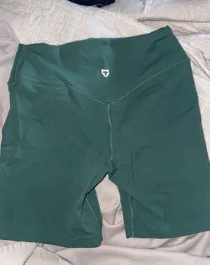 Green tiger tom biker shorts Size M thumbnail 1