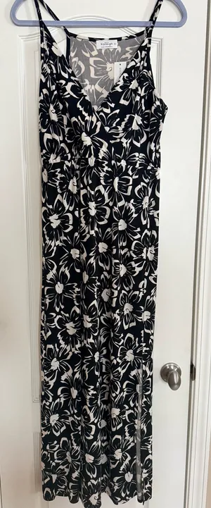 Dress thumbnail 1