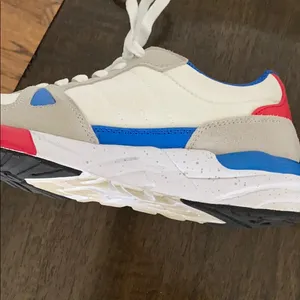 - Steve Madden sneakers thumbnail 5