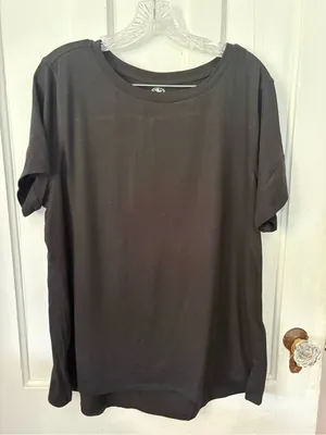 Athletic Works Black Relaxed Short Sleeve Tee thumbnail 1