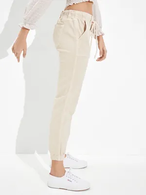 American Eagle Stretch Tomgirl Utility Jogger in Cream Size 2 Regular thumbnail 3