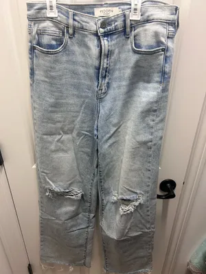 Hidden Jeans Buckle Jeans thumbnail 1