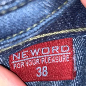 Neword Flare Jeans 29 Waist Bell Bottom Dark Wash Low Rise Size 38 Vintage Style thumbnail 4