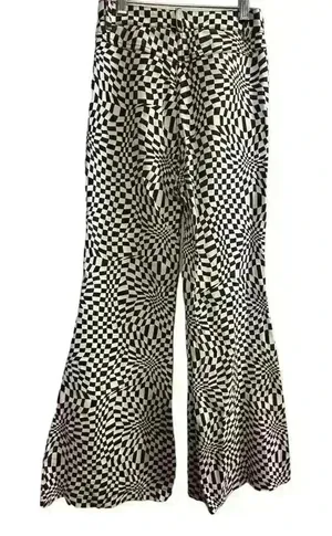 Princess Polly Women's Flared Checkerboard Pants Size 0‎ Black and White thumbnail 1
