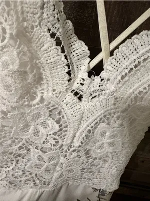 ROMWE White Lace Bodice Floral Dress thumbnail 2