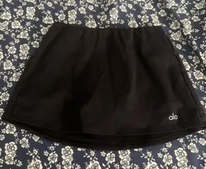 Alo skirt with built in shorts thumbnail 1