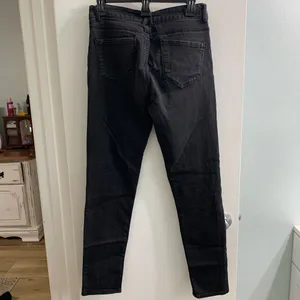 Black label jeans thumbnail 4