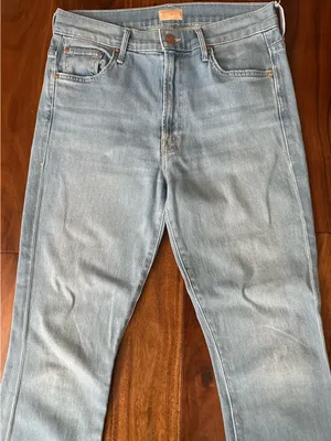 MOTHER Light Blue Insider Crop Step Fray Jeans thumbnail 6