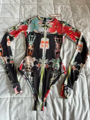 SKIMS Summer Mesh Long Sleeve Bodysuit thumbnail 1