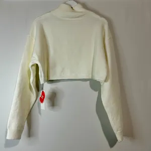 Cider Women’s Cropped Turtleneck Sweater White Size Small NWT Acrylic Nylon thumbnail 10