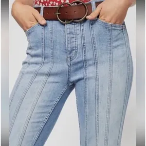 Free People So Many Seams Flare Jeans Retro 70's Size 24 Medium Wash Denim thumbnail 2