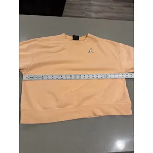 Jordan Sweatshirt Women's Small Peach Crew‎ Neck Pullover Loose Fit activewear thumbnail 3