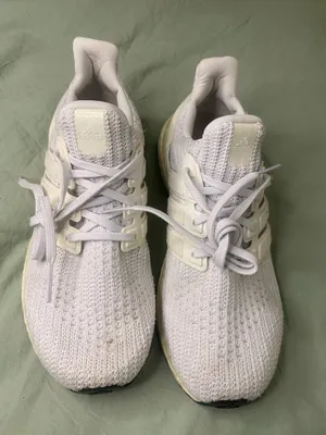adidas Ultraboost 4.0 Womens Size 6 Athletic Shoe thumbnail 2