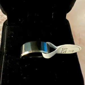 Unisex Stainless Silver Simple Band Size 17/8.5 thumbnail 2