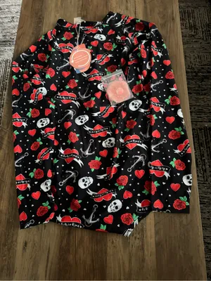 As Rose Rich One-Piece Swimsuit with Red Rose & Skull Print thumbnail 2