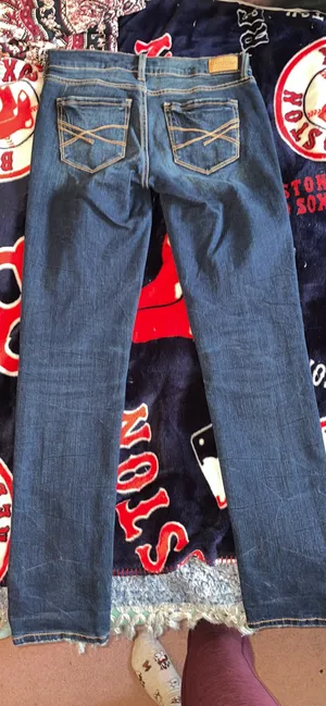 Skinny Jeans thumbnail 2