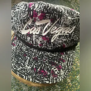 Vintage Las Vegas paint splatter snap back trucker hat, OS thumbnail 2