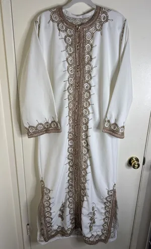 Traditional Moroccan Caftan White and Gold Hand Embroidered Maxi Dress thumbnail 1