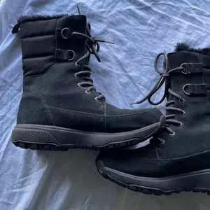 Skechers Black Suede Easy Going Ankle Boots w/ Faux Fur Women’s Size 8 - 15567 thumbnail 1