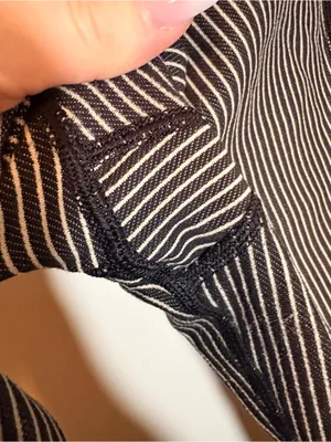 Lululemon Skinny Groove Pant. Great condition vintage thumbnail 5