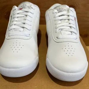 Reebok Women's White Trainers thumbnail 5
