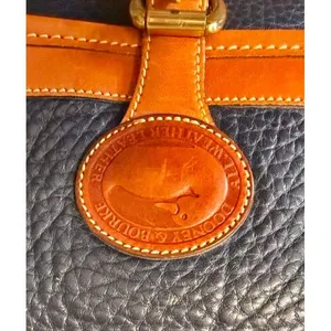 Vintage Y2K DOONEY & BOURKE Tan & Navy Pebbled Leather Crossbody thumbnail 3
