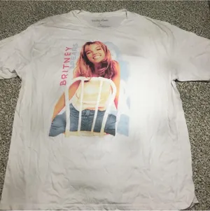 Britney Spears Graphic T Shirt White Size L thumbnail 1