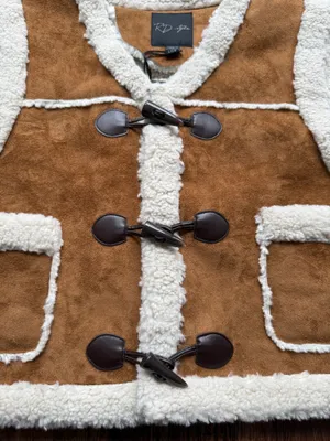 NWT RD Style Women’s Faux Suede & Sherpa Toggle Vest Cozy Winter Layer - Size L thumbnail 4