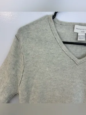 New Scotland 100% Cashmere Lightweigth V-neck Embroidered Sparrow Swearer Small thumbnail 8