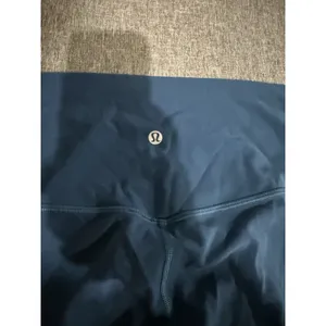 Lululemon Women's Blue Crop Align Leggings Sz 14 Yoga Gym thumbnail 6